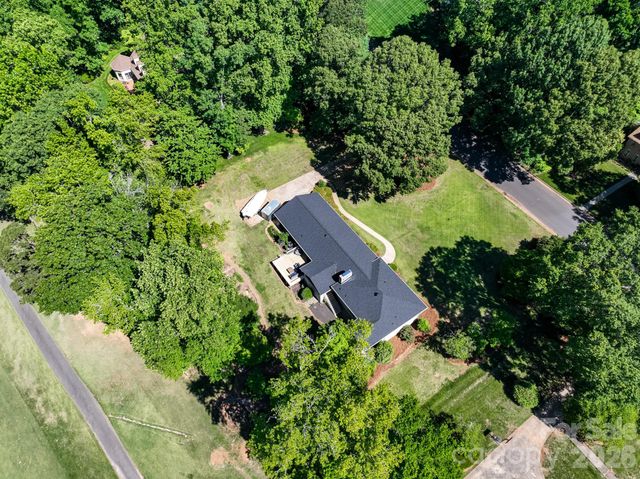 3713 Saint Regis Drive, Gastonia, NC 28056