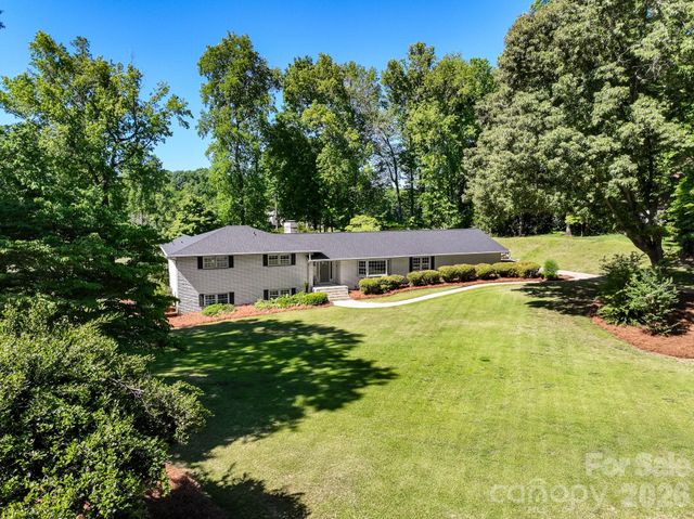 3713 Saint Regis Drive, Gastonia, NC 28056