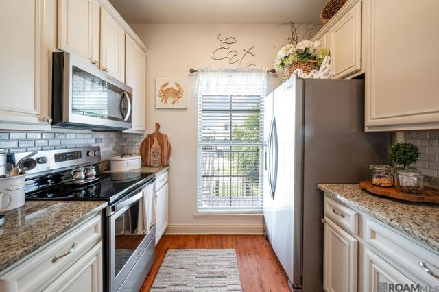 33075 Rivergate Cir, Springfield, LA 70462