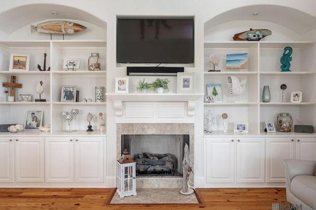 33075 Rivergate Cir, Springfield, LA 70462