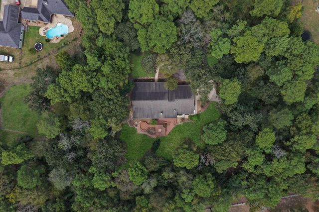8803 Sendera Drive, Magnolia, TX 77354