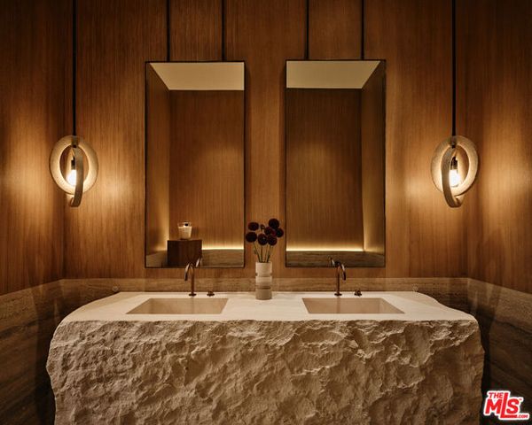 401 N Tigertail Road, Los Angeles, CA 90049