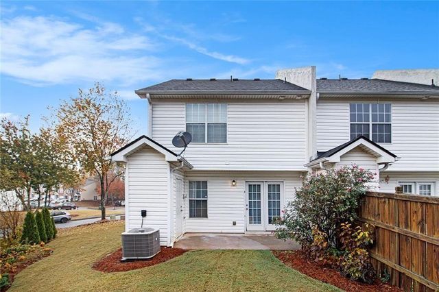 2 Chastain Circle, Newnan, GA 30263