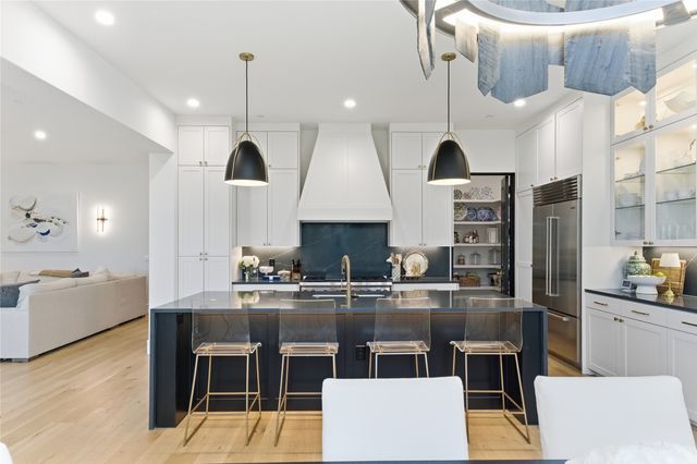 320 O'Connor Ridge Boulevard 22, Irving, TX 75038