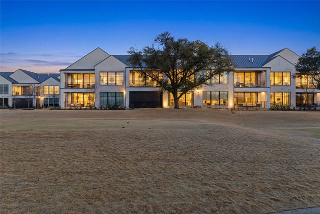 320 O'Connor Ridge Boulevard 22, Irving, TX 75038