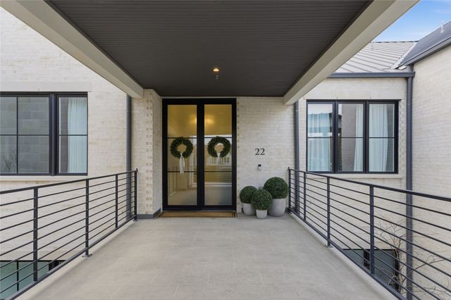 320 O'Connor Ridge Boulevard 22, Irving, TX 75038