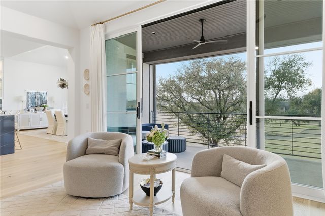 320 O'Connor Ridge Boulevard 22, Irving, TX 75038