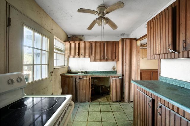 12709 Powell Lane, Houston, TX 77015