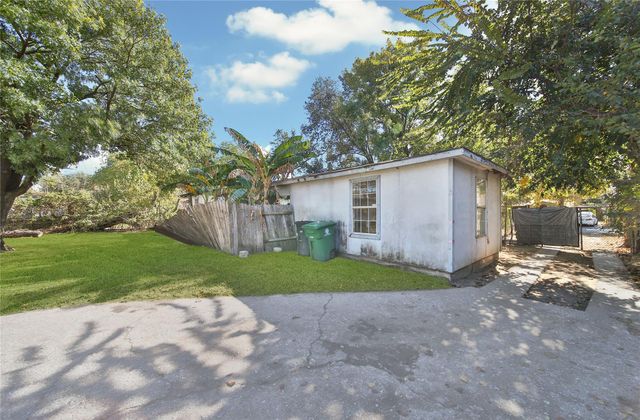 12709 Powell Lane, Houston, TX 77015