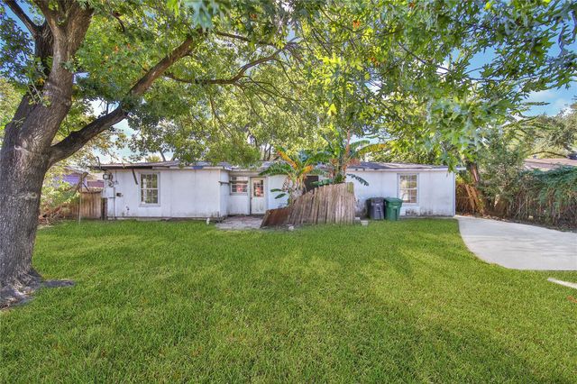 12709 Powell Lane, Houston, TX 77015