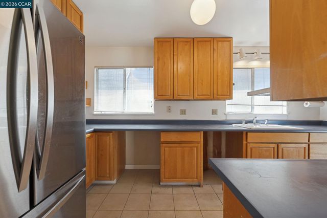 6386 Claremont Ave, Richmond, CA 94805