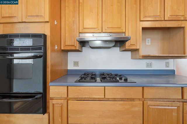6386 Claremont Ave, Richmond, CA 94805
