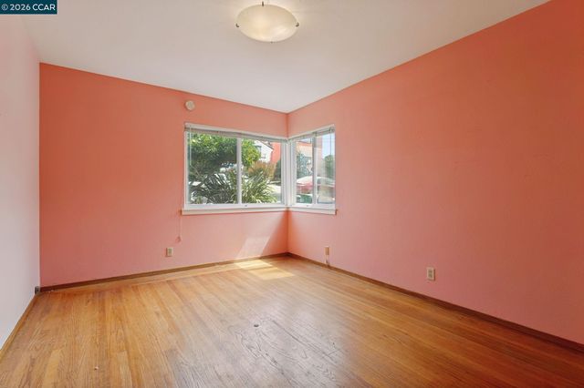 6386 Claremont Ave, Richmond, CA 94805