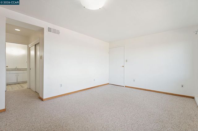 6386 Claremont Ave, Richmond, CA 94805