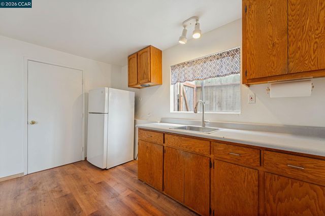 6386 Claremont Ave, Richmond, CA 94805