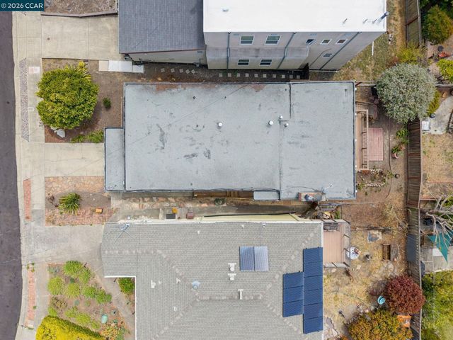 6386 Claremont Ave, Richmond, CA 94805