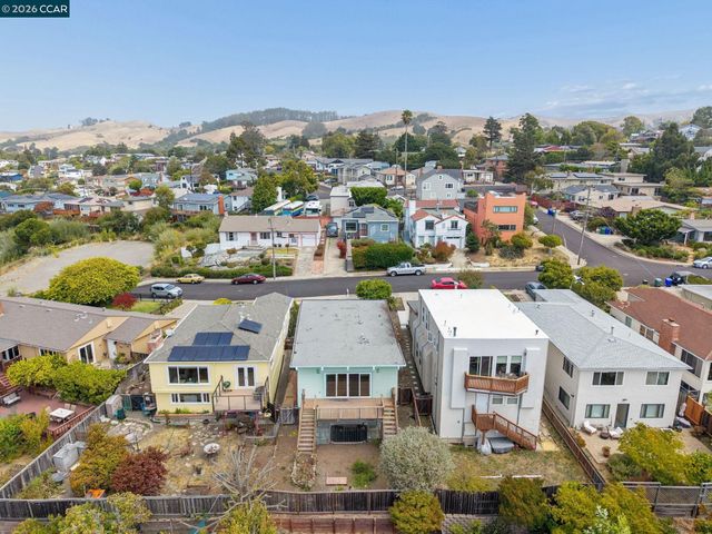 6386 Claremont Ave, Richmond, CA 94805