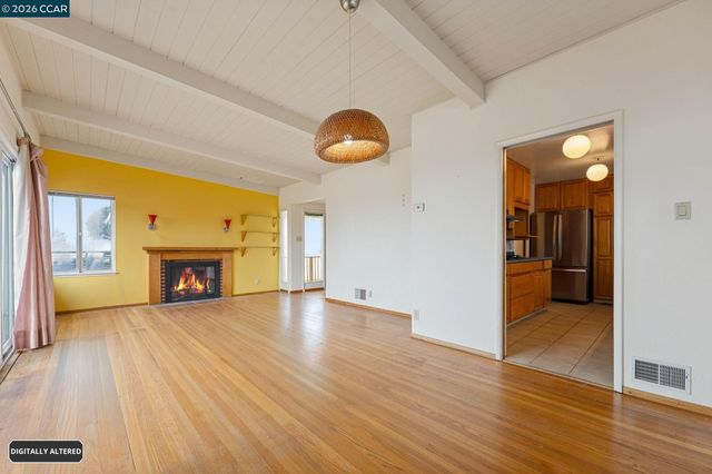 6386 Claremont Ave, Richmond, CA 94805