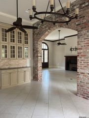 13712 Landmark Dr, Baton Rouge, LA 70810