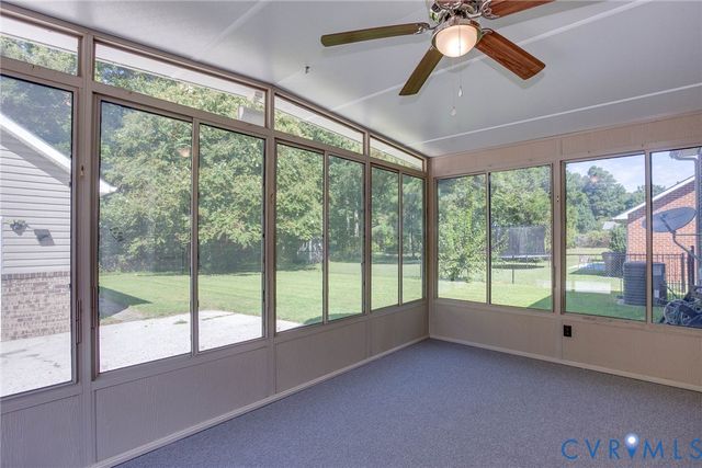 640 Cabin Creek Dr, Hopewell, VA 23860