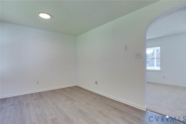640 Cabin Creek Dr, Hopewell, VA 23860