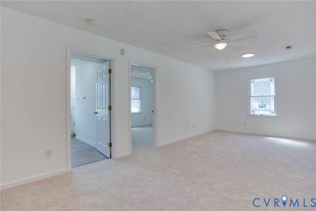640 Cabin Creek Dr, Hopewell, VA 23860