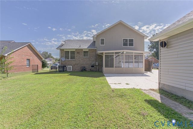 640 Cabin Creek Dr, Hopewell, VA 23860