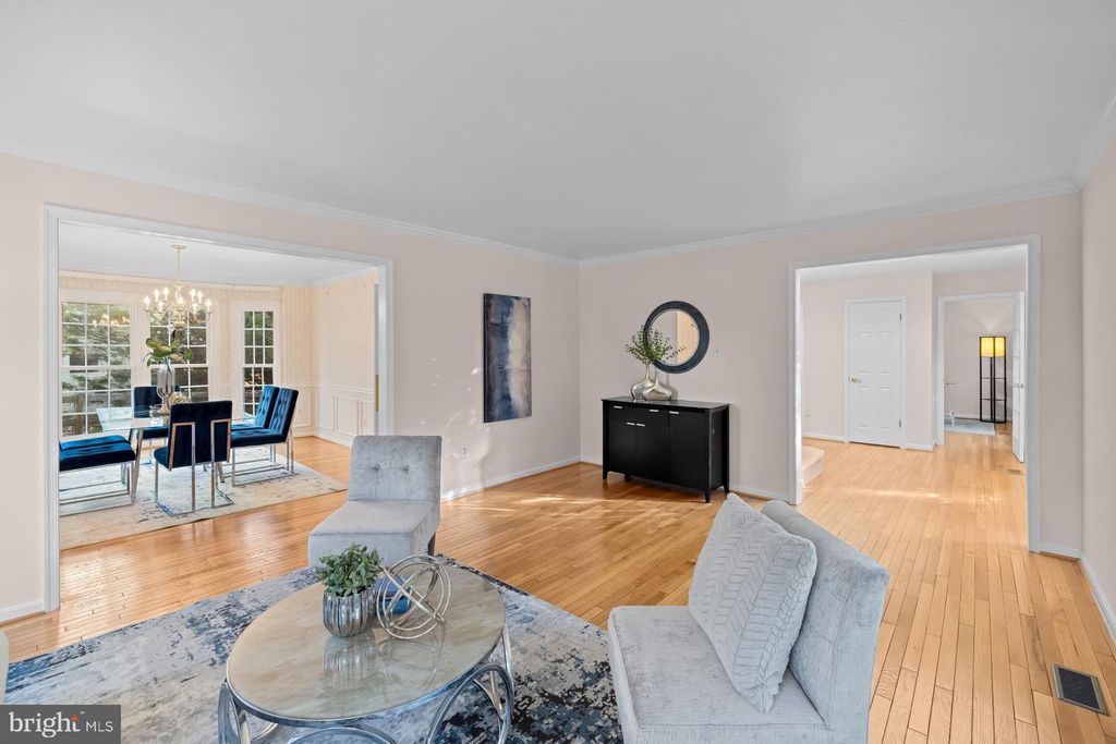 Image 20 of property listing at 7412 ROSEWOOD MANOR LN, Gaithersburg, MD 20882