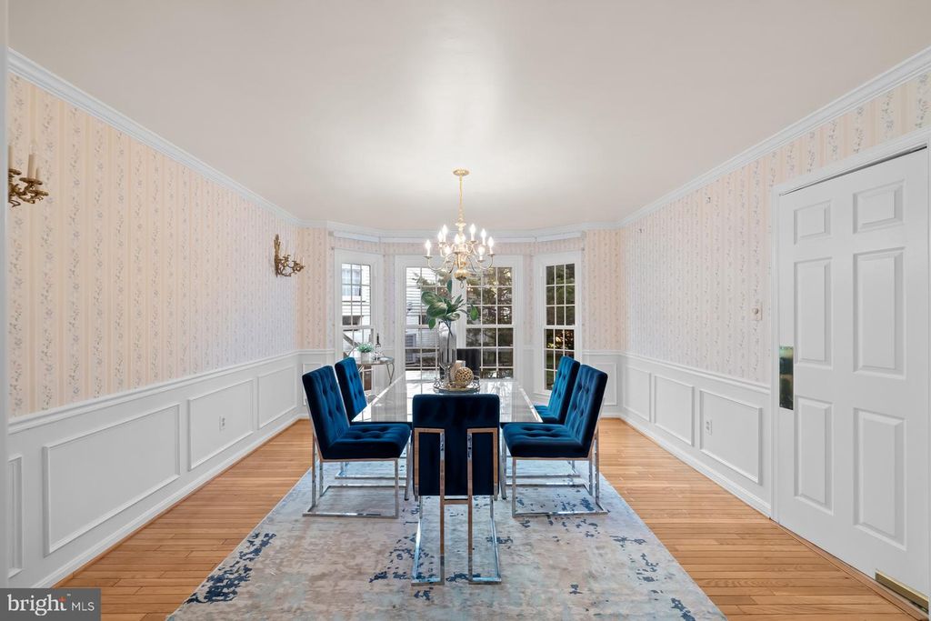 Image 22 of property listing at 7412 ROSEWOOD MANOR LN, Gaithersburg, MD 20882