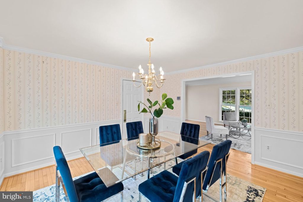 Image 23 of property listing at 7412 ROSEWOOD MANOR LN, Gaithersburg, MD 20882