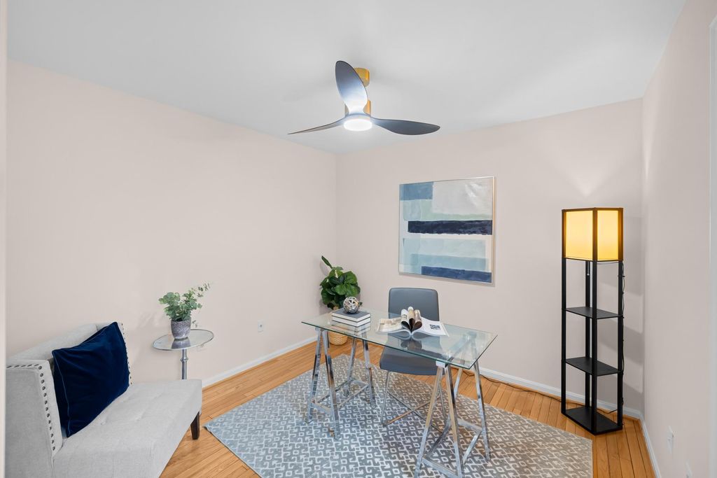 Image 26 of property listing at 7412 ROSEWOOD MANOR LN, Gaithersburg, MD 20882