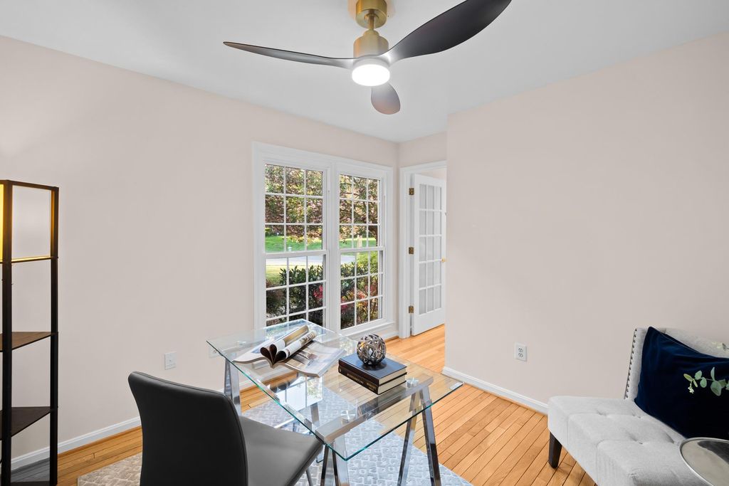 Image 27 of property listing at 7412 ROSEWOOD MANOR LN, Gaithersburg, MD 20882