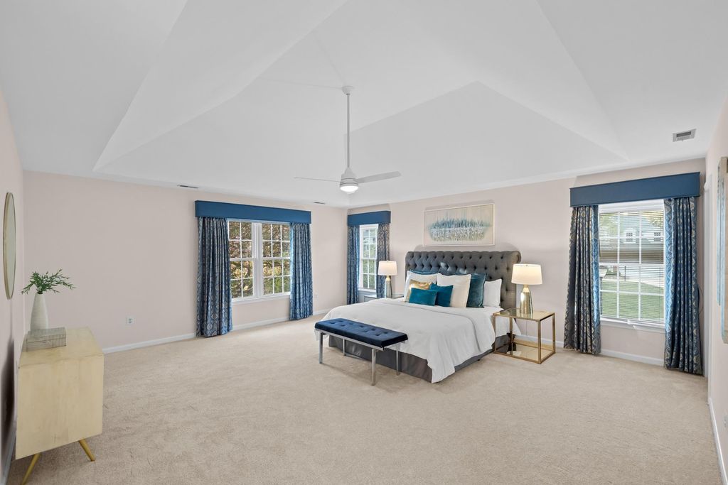 Image 30 of property listing at 7412 ROSEWOOD MANOR LN, Gaithersburg, MD 20882