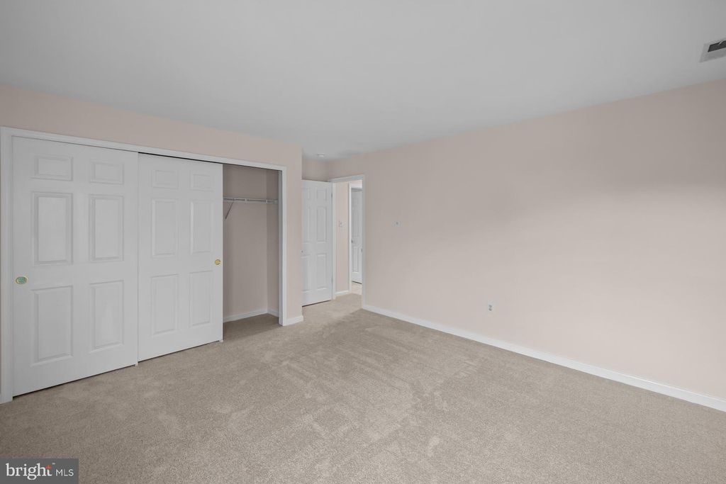 Image 51 of property listing at 7412 ROSEWOOD MANOR LN, Gaithersburg, MD 20882