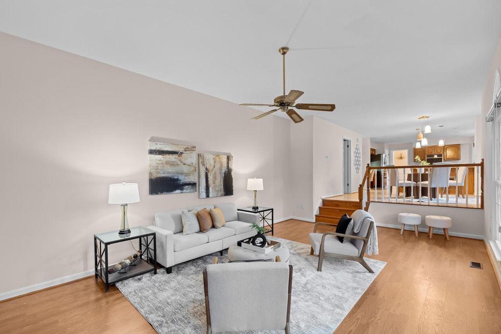 Image 75 of property listing at 7412 ROSEWOOD MANOR LN, Gaithersburg, MD 20882