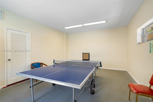 1849 S Ocean Dr 305, Hallandale Beach, FL 33009