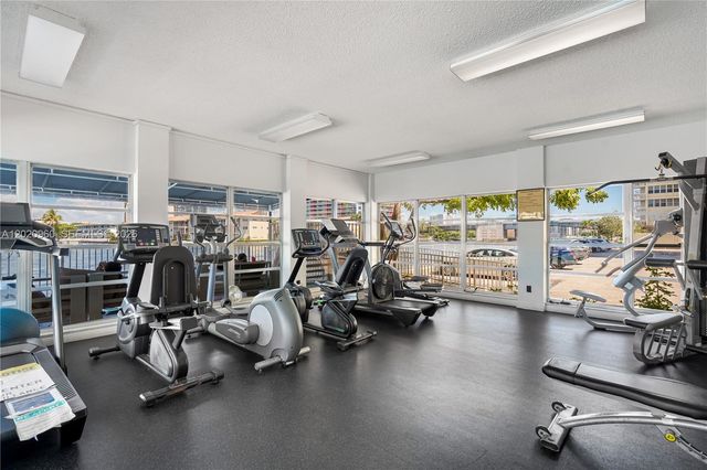 1849 S Ocean Dr 305, Hallandale Beach, FL 33009
