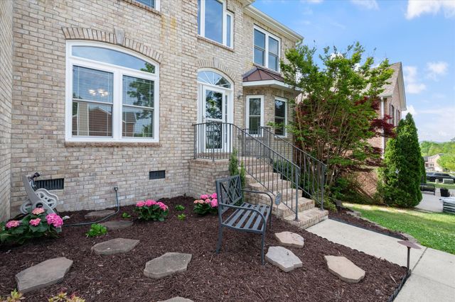 6327 Sunnywood Dr, Antioch, TN 37013