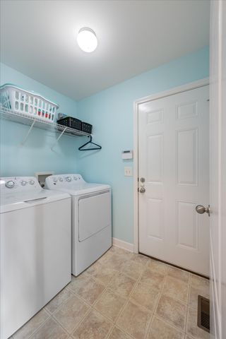 6327 Sunnywood Dr, Antioch, TN 37013