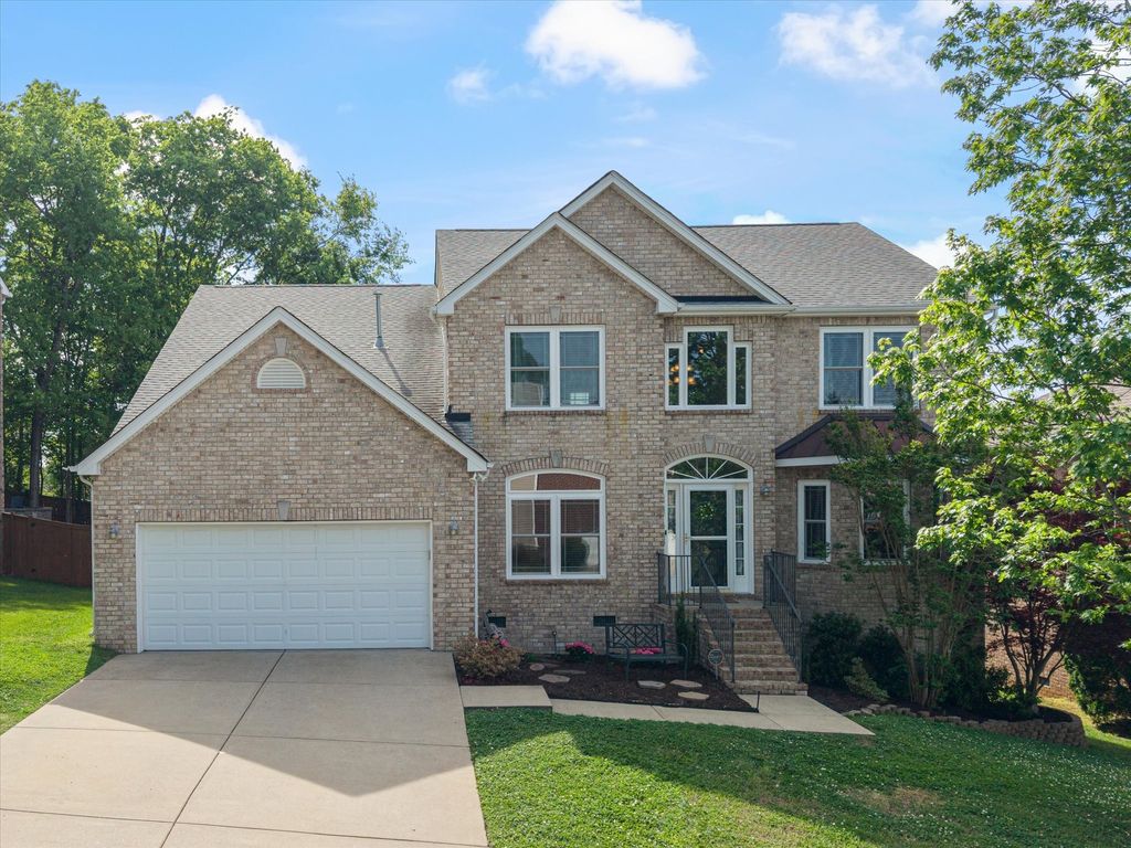 6327 Sunnywood Dr, Antioch, TN 37013
