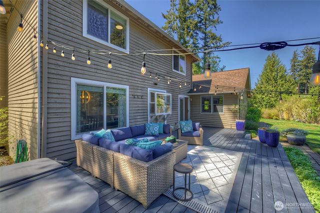 2000 212th Place SW, Brier, WA 98036