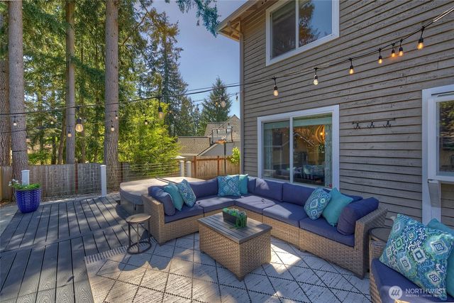 2000 212th Place SW, Brier, WA 98036