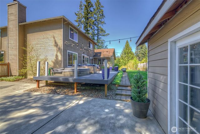 2000 212th Place SW, Brier, WA 98036