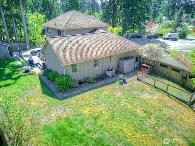 2000 212th Place SW, Brier, WA 98036
