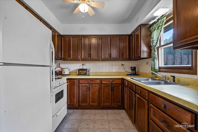 527-531 Prairie Street, Hinckley, IL 60520