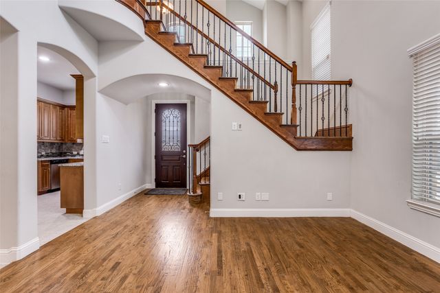 869 Rohan Drive, Richardson, TX 75081