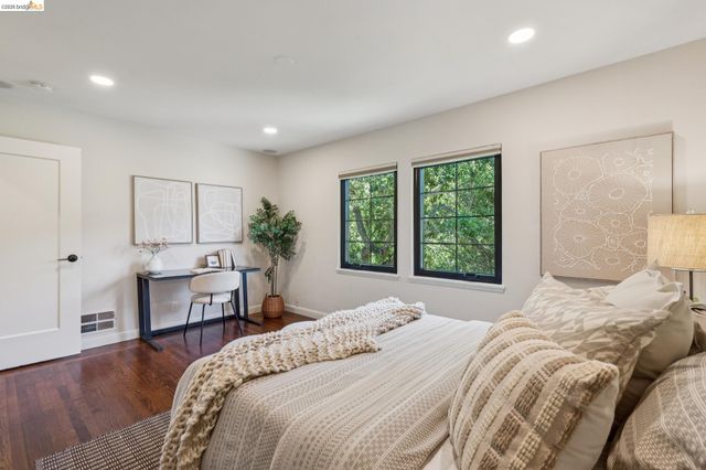 5739 Presley Way, Oakland, CA 94618