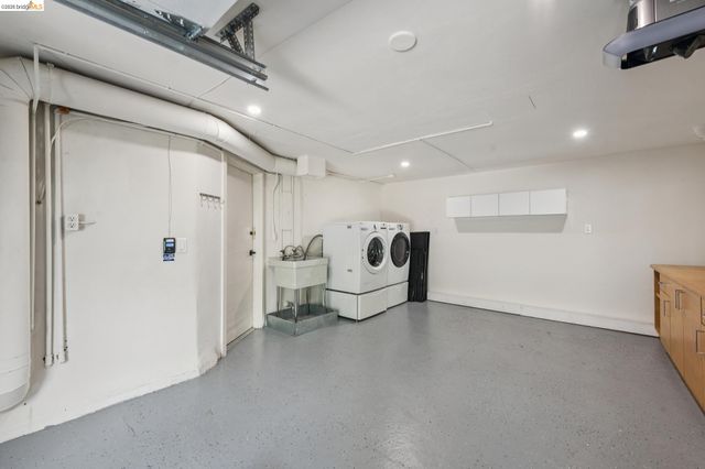 5739 Presley Way, Oakland, CA 94618
