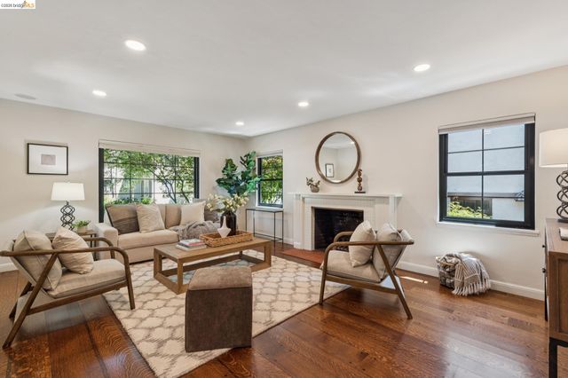5739 Presley Way, Oakland, CA 94618