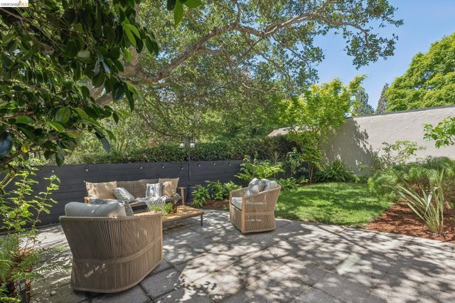 5739 Presley Way, Oakland, CA 94618